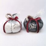 Χειροποίητες κολοκύθες- γούρια "VELVET"