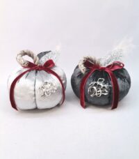 Χειροποίητες κολοκύθες- γούρια "VELVET"